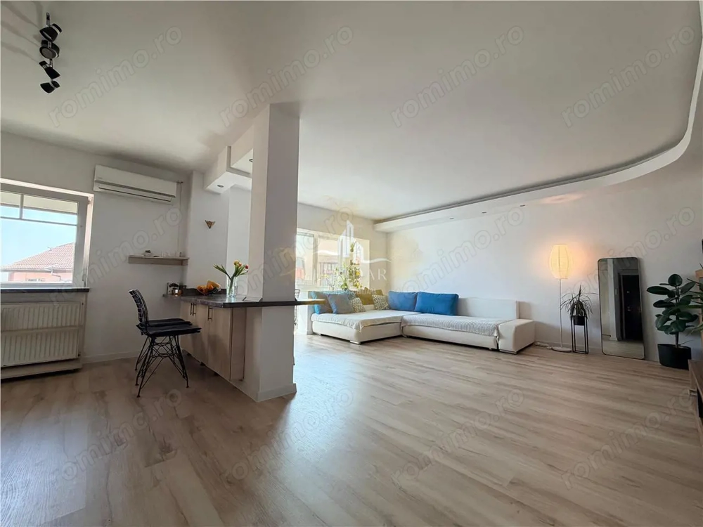 Zona Steaua - 4 camere , Decomandat , Complet mobilat