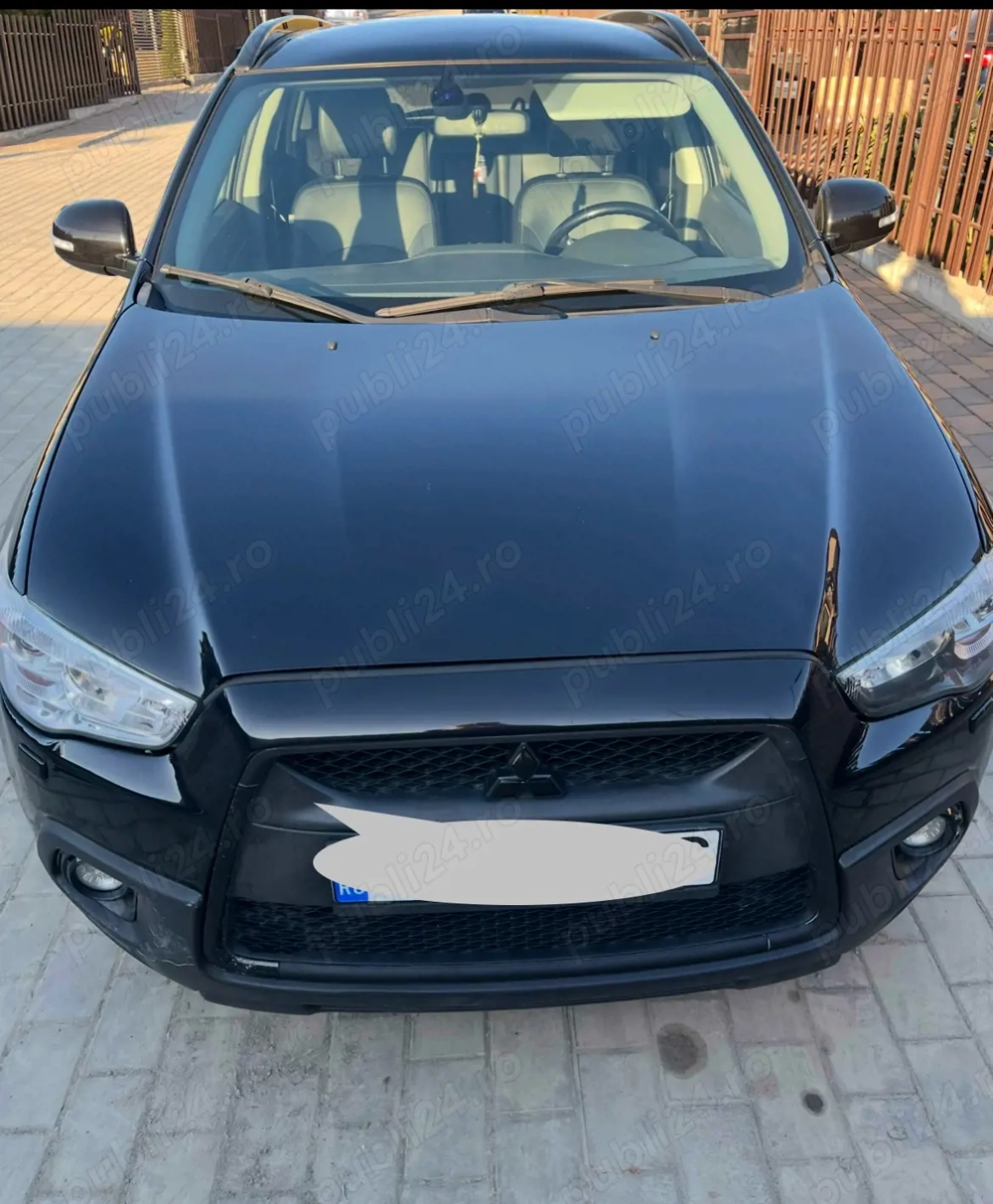 Vând Mitsubishi ASX 4x4 2011