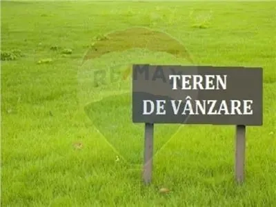 Teren in Sanleani, langa drumul principal