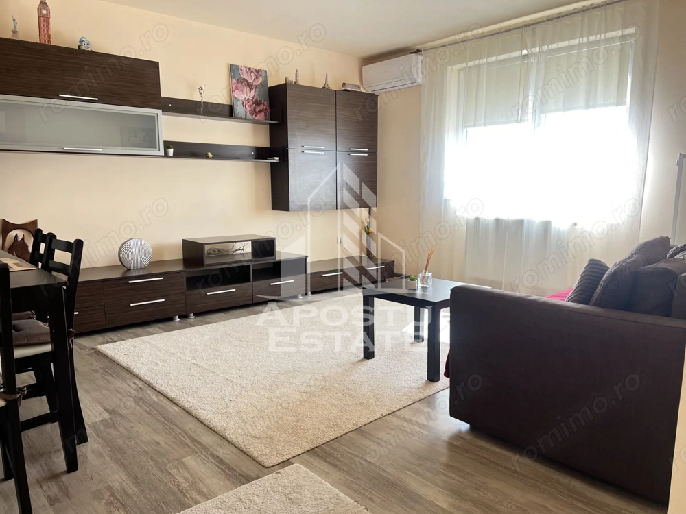 Apartament cu 2 camere de vanzare, loc de parcare, curte comuna, in Giarmata Vii
