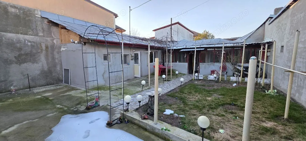 Sos. Alexandrie sector 5 casa parter 3 camere de vanzare