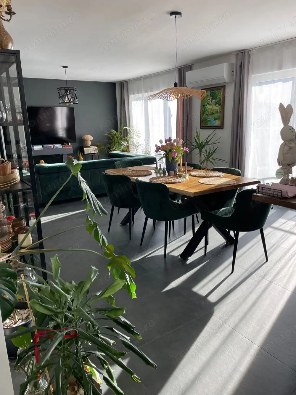  P.F. Vând apartament cu  3 camere   ROOFTOP | 2 terase   parcare inclusă. 