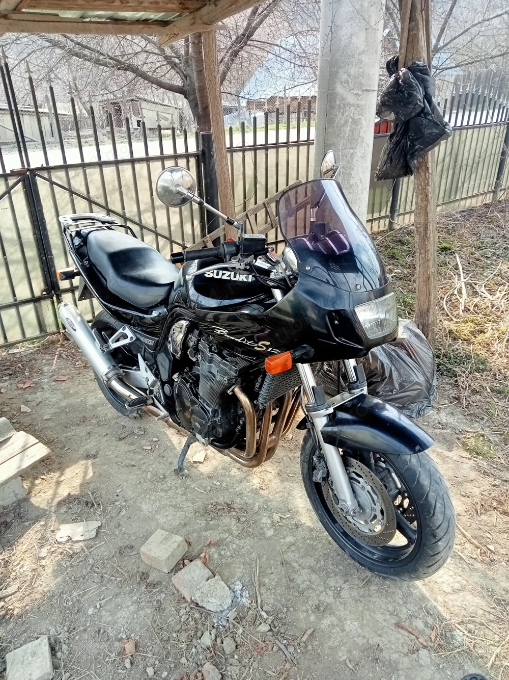 Vând Suzuki Bandit 1200 ABS