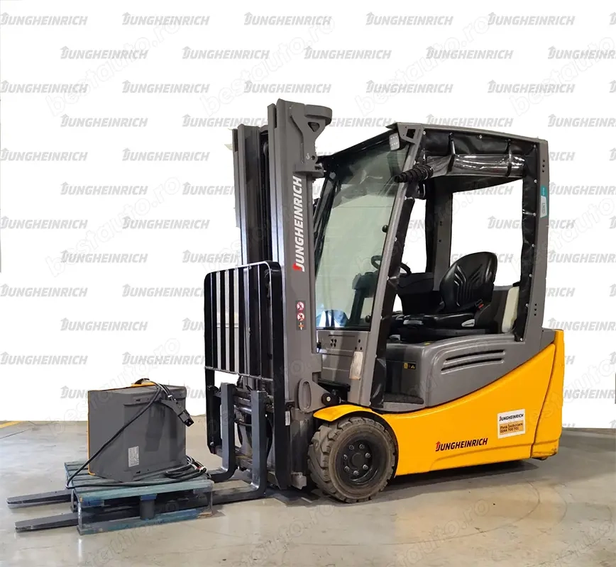 Electrostivuitor Jungheinrich EFG 220, capacitate 2000 kg, înălțime de ridicare 4400 mm