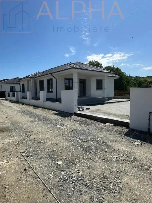 Casa noua superfinisata – zona Pensiunea Morariu,  Bistrita, Jud BN