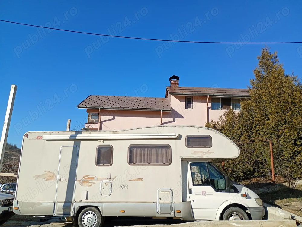 Rulota Rimor pe platforma Ford Transit, an 2003