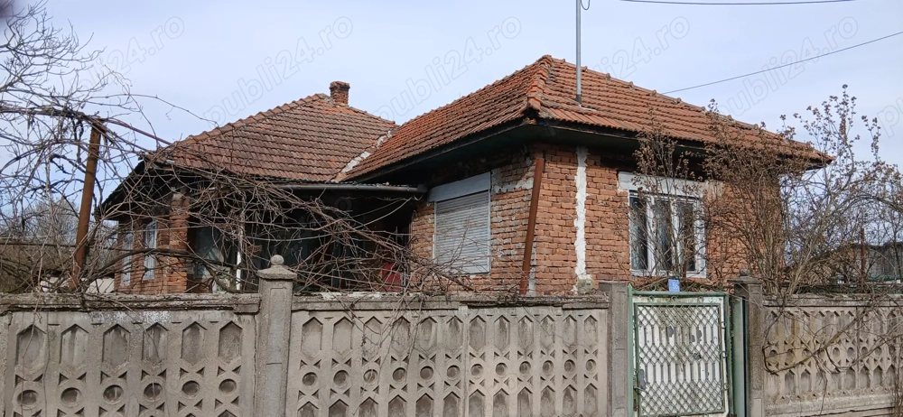 Casa de vanzare