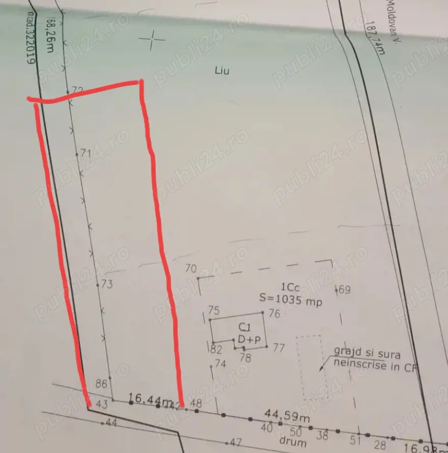 PF vând 1300 mp la strada teren intravilan pentru construcții 