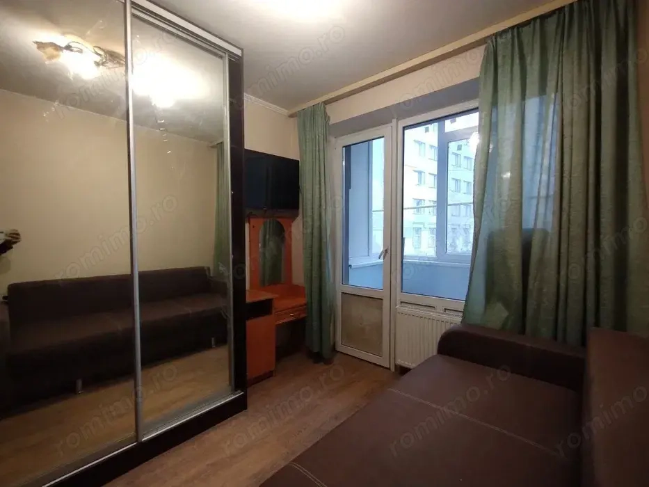 Garsoniera zona Stefan cel Mare 