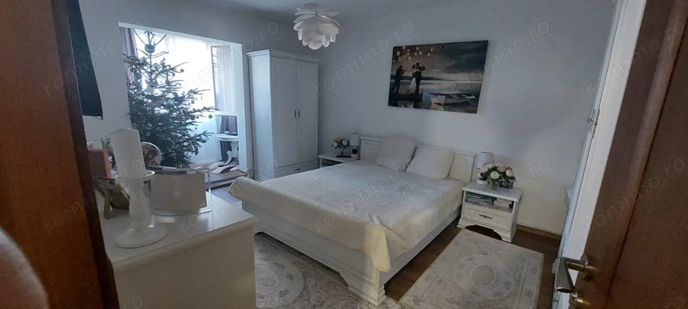 Apartament4 camere, 87.02 mp, zona  1 Mai - Sara