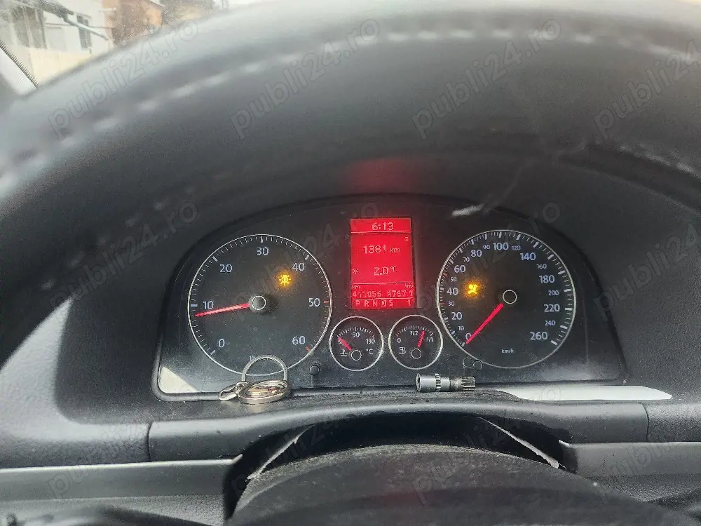 Vand Touran 7 locuri 2004