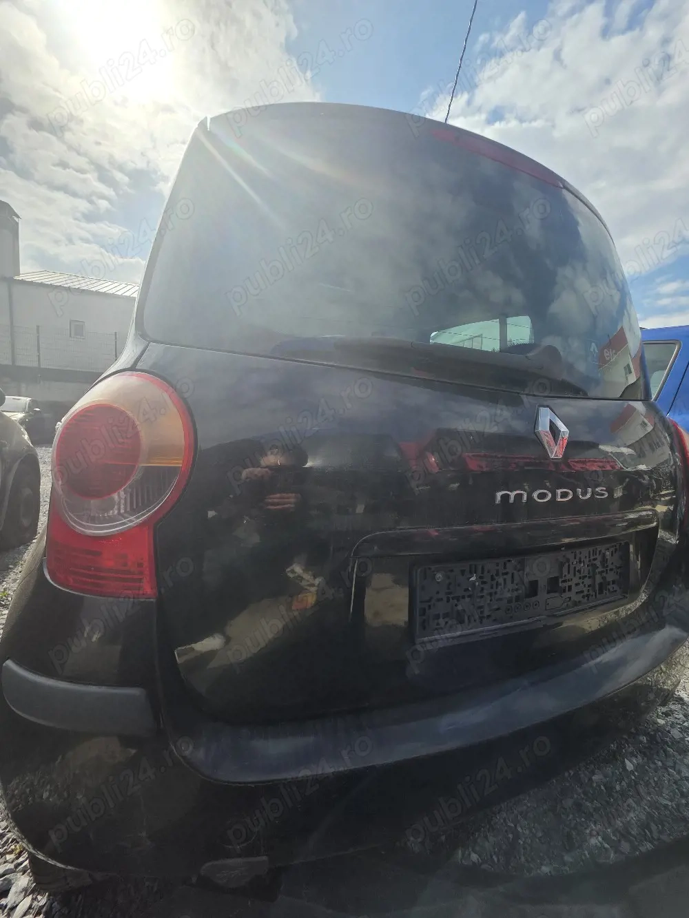 Dezmembrez Renault Scenic 2 Facelift | Motor 1.5 dCi (106 CP)