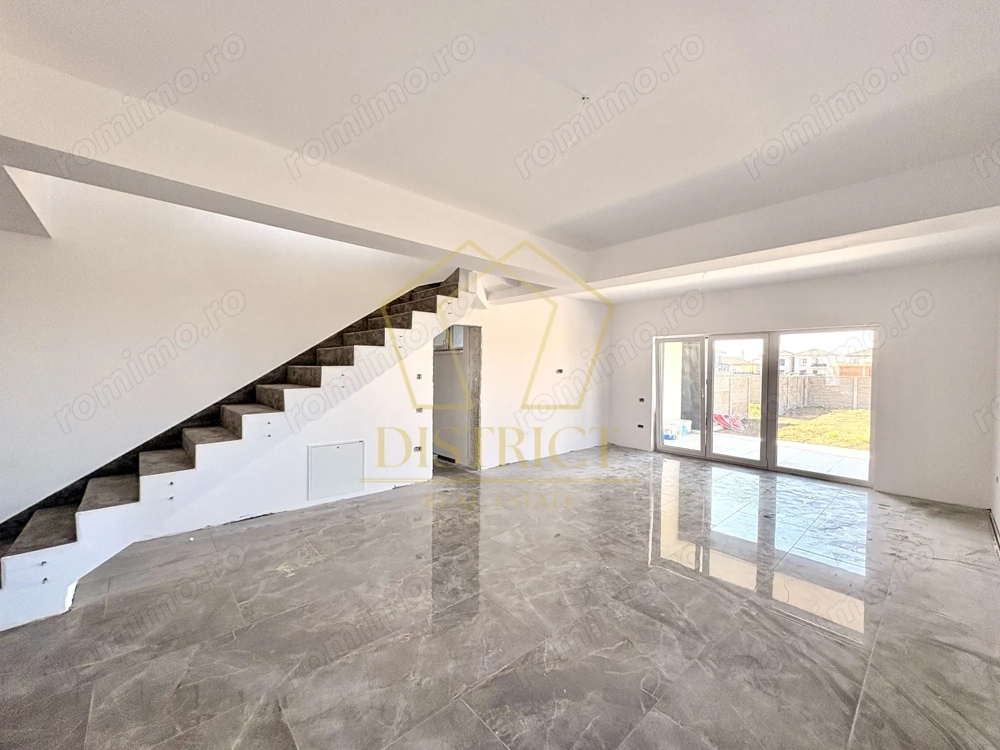 Duplex cu 3 camere, despărțit prin camera tehnica | Mosnita Noua | Barista