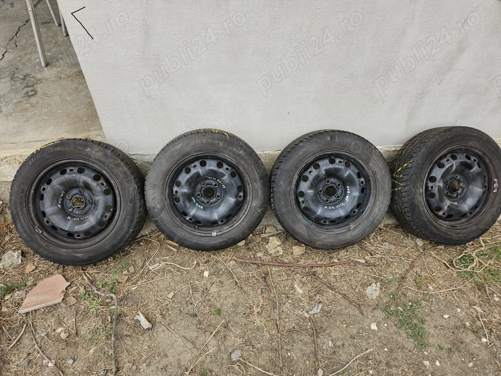 Set 4 Jante tablă VW + Anvelope 205/60/R16 5x112 R16 stare foarte bună