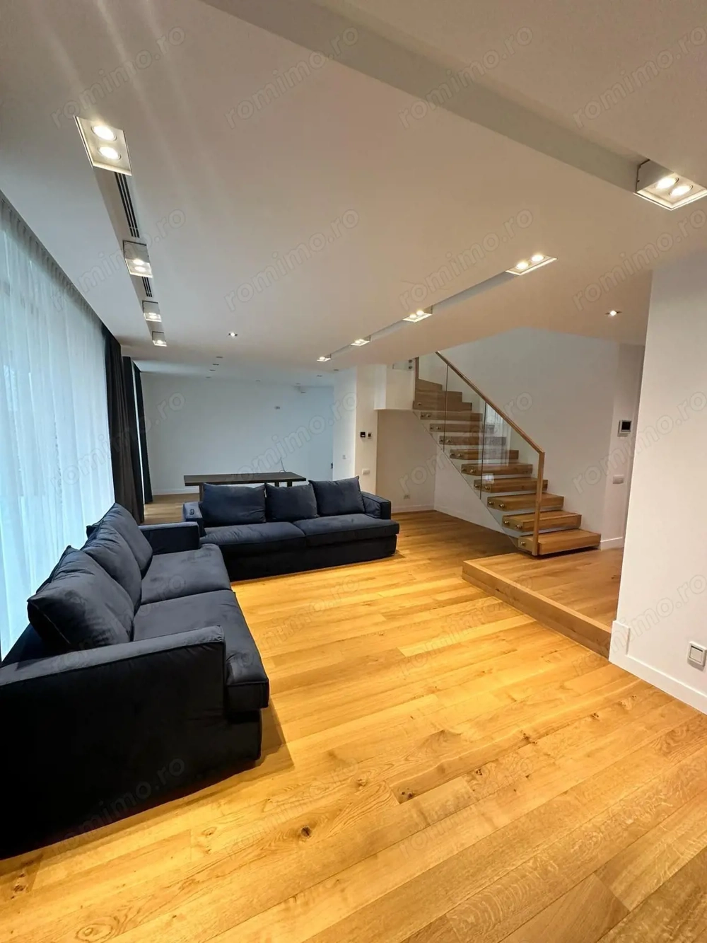 Complex Amber Gardens Tunari