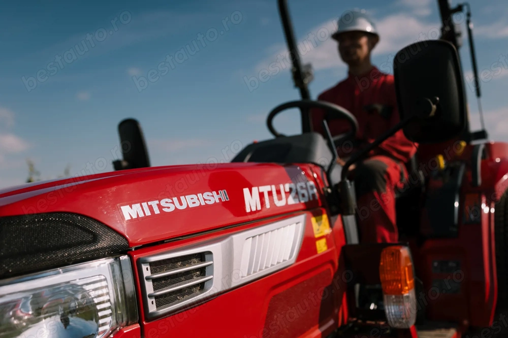 Tractor Japonez MITSUBISHI MTU26R (24.7 CP)   Nou, de la MACOS & HALL