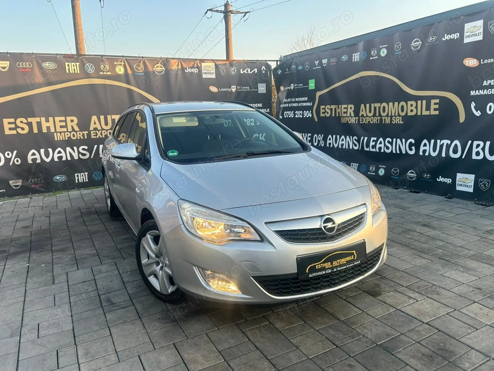 Opel Astra * an 2013 * 1.6 I * EURO 5 * Livrare Garantie Finantare