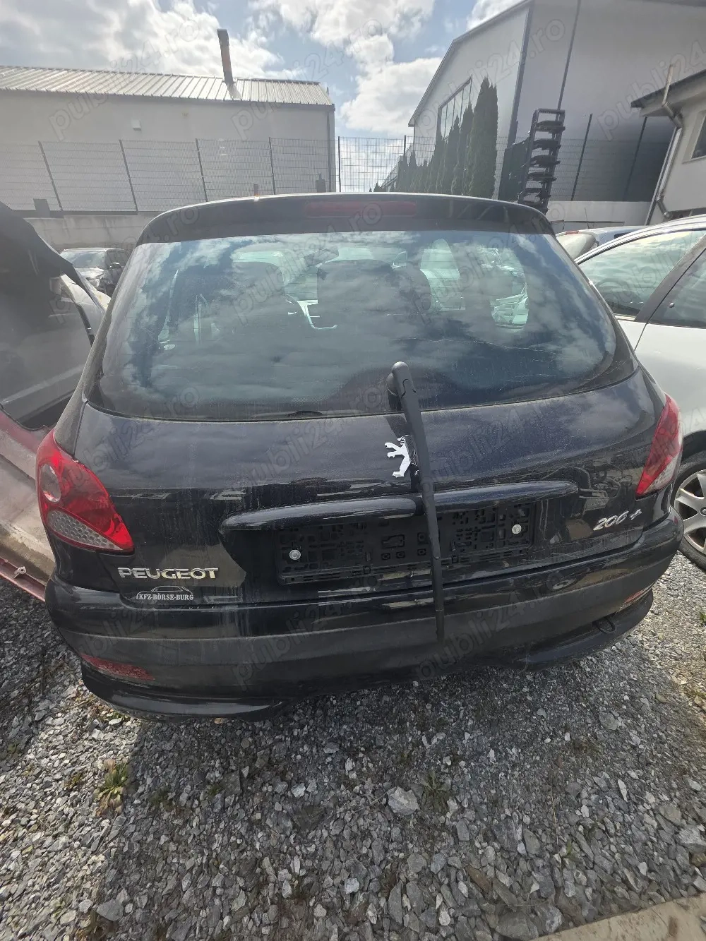 Dezmembrez Peugeot 206+