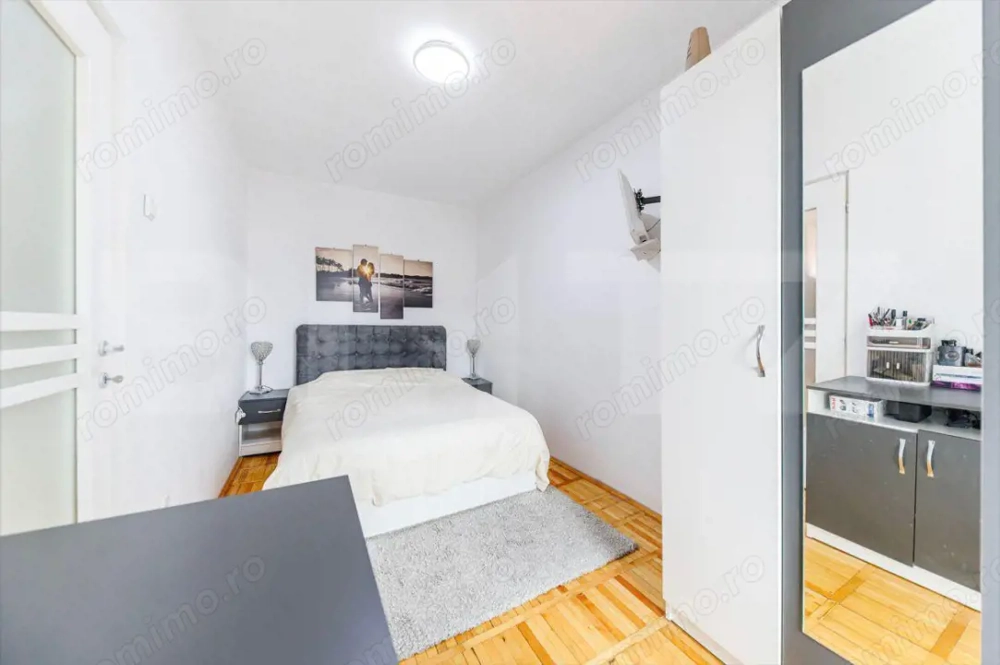 Apartament 2 camere, 42 mp, zona Sagului