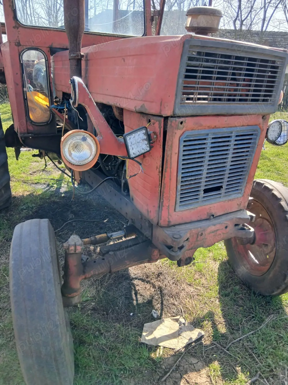 Tractor U650 plug pp4 ,plug bomet nou,disc purtat polonez,semanatoare sulky 4m