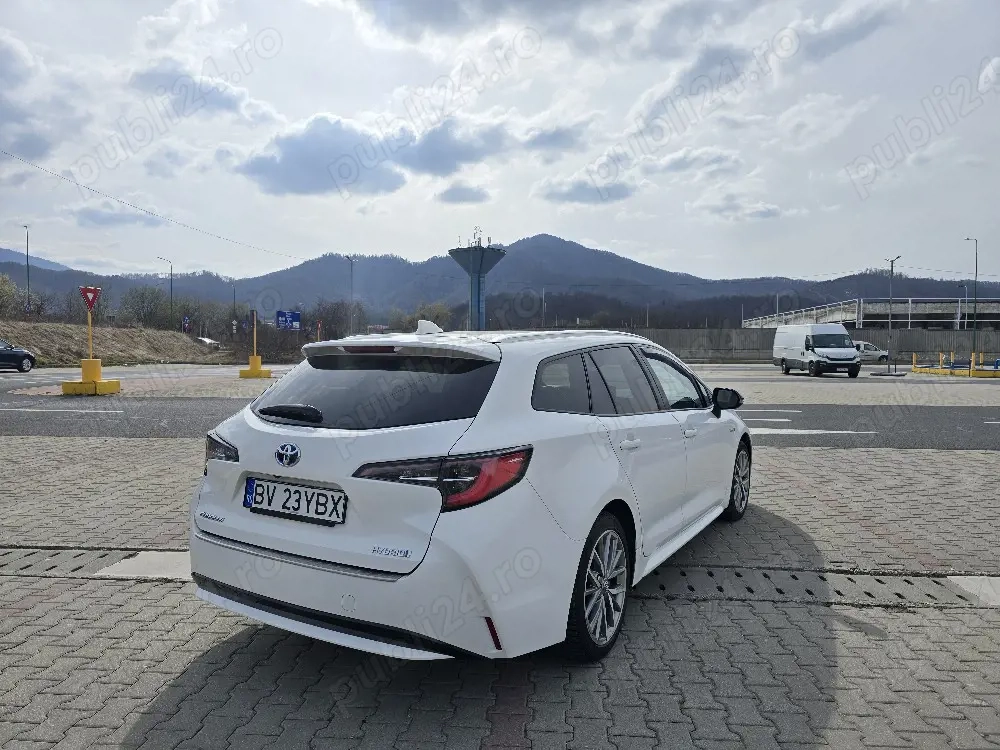 Toyota Corolla Hybrid 
