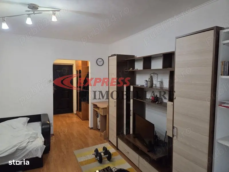 Dristor, Ramnicu Sarat, Bloc mixt, Auchan Vitan