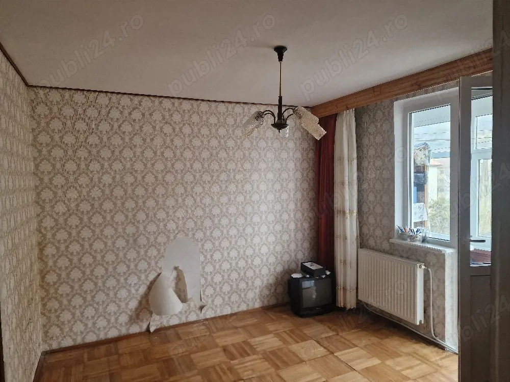 Ap 2 cam, etaj3,decomandat, centrala,termopane ,balcon