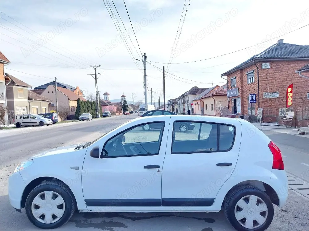 Dacia Sandero 1.4 mpi an 2009 recent adusa germania