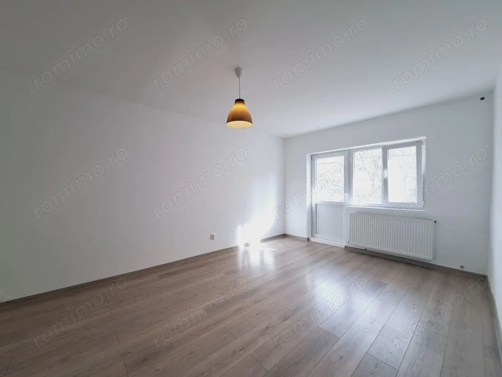 2 balcoane, 2 bai, | Decomandat | Soarelui |