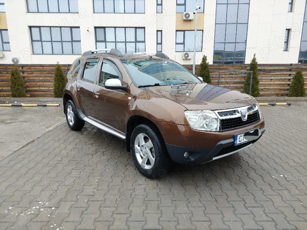 duster 2011 diesel ,km 211000, carte service