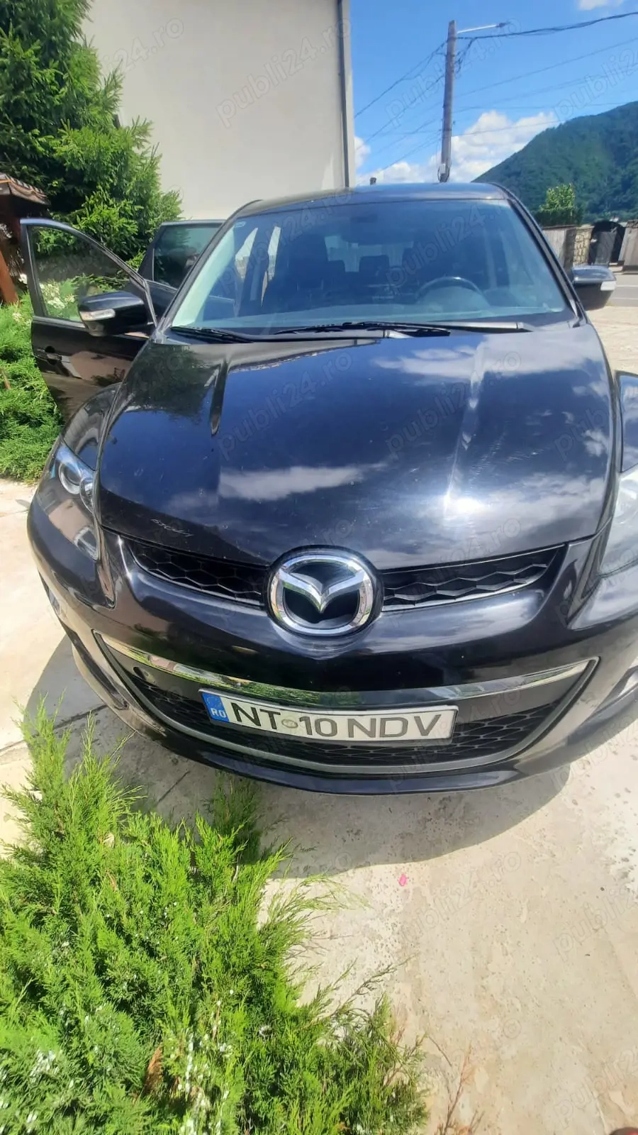 Mazda CX7 an 2011 4x4