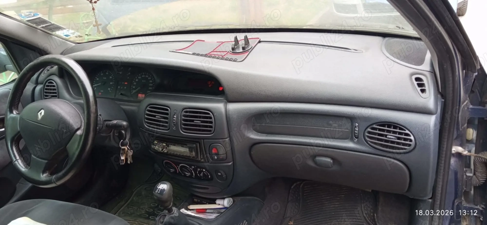 Vand Renault Megan pentru dezmembrat sau reparat