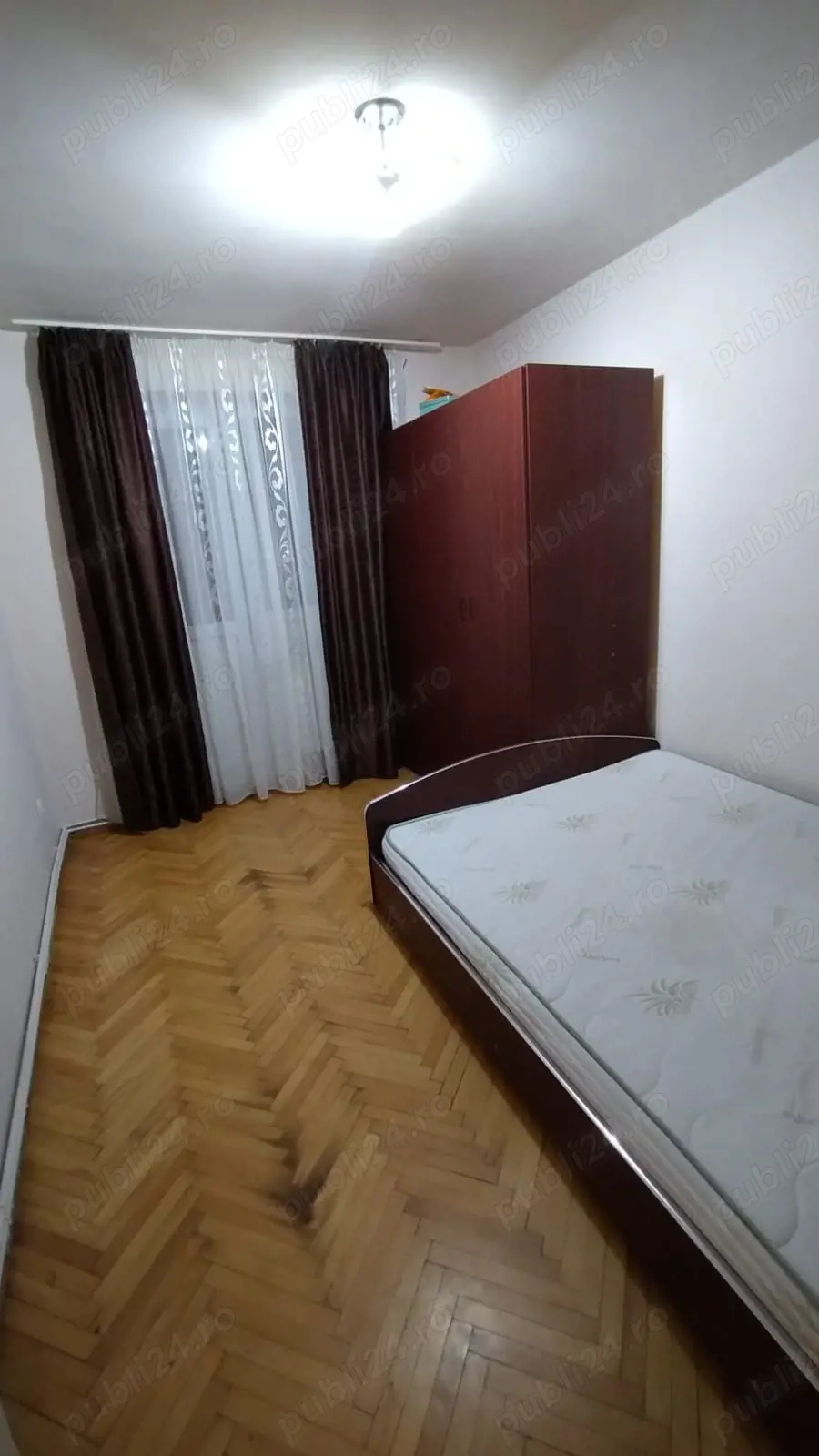  Închirieri apartamente 