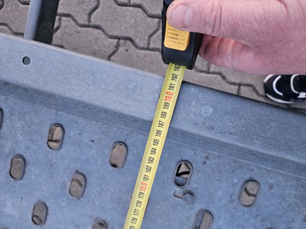 Remorca platforma auto 1300kg. 