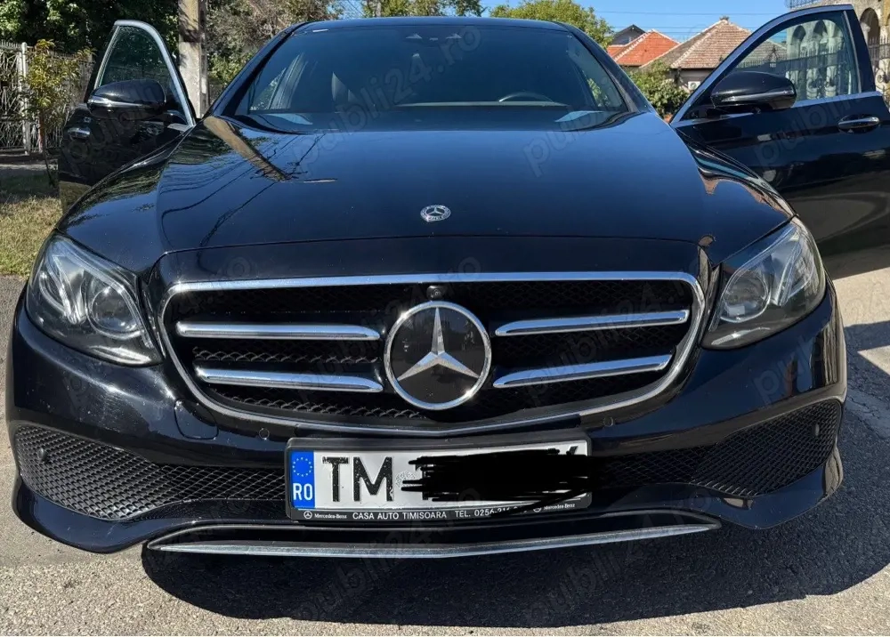 Mercedes-Benz E 300 d   Pachet complet dotări rare