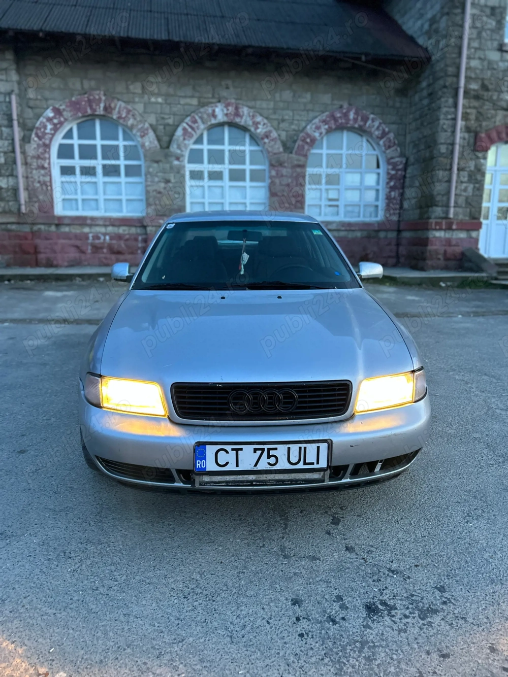 Audi a4 b5 fiscal se ofera