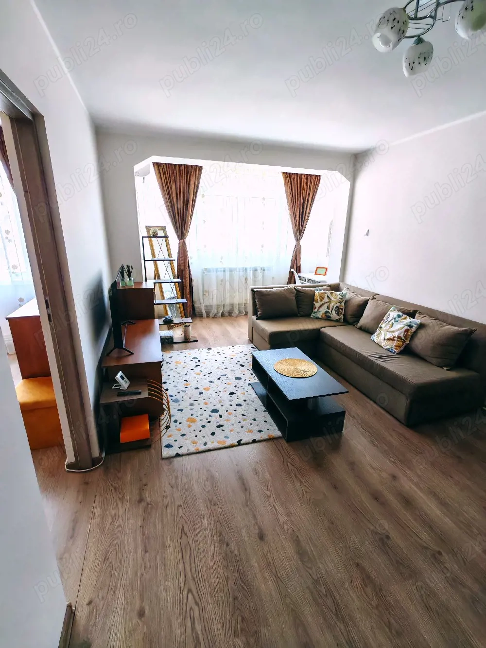 2 camere Micro 16 