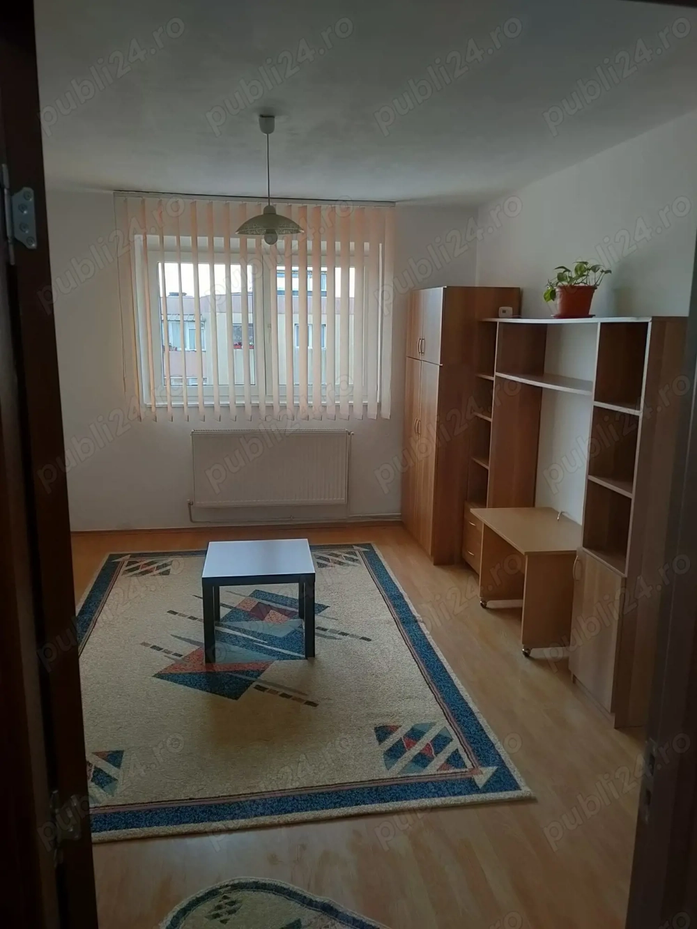 Inchiriez garsoniera Bartolomeu