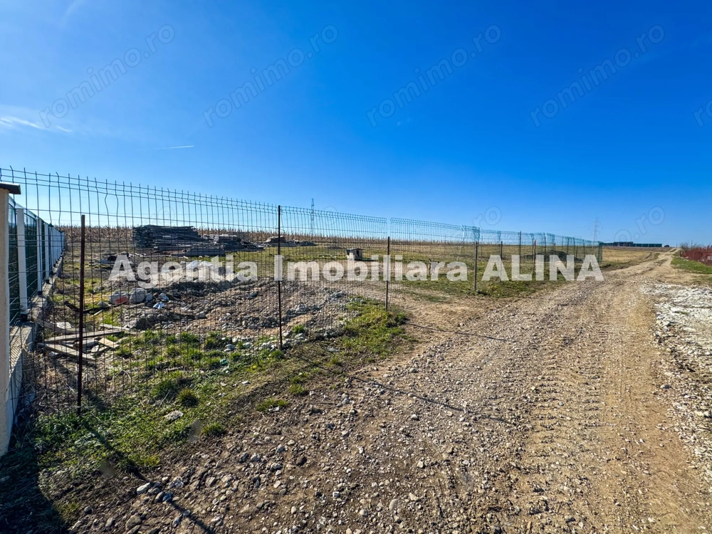 11 parcele de Teren intravilan de cate 680 mp fiecare, in Satul Cristur din Jud. HD.