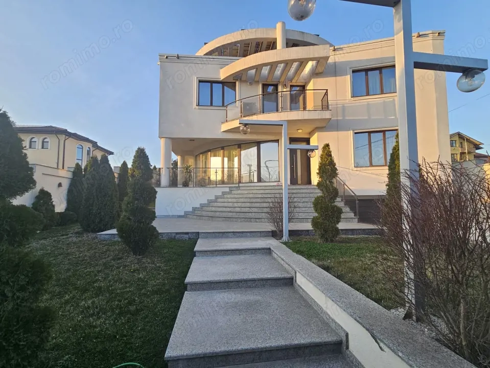 Casa 600 mp utili, 800 mp teren, zona Hanul Doctorului