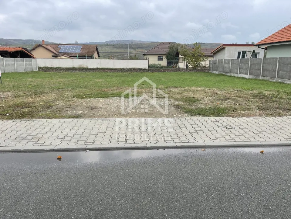 Teren intravilan de vânzare | Ciugud | 650 mp