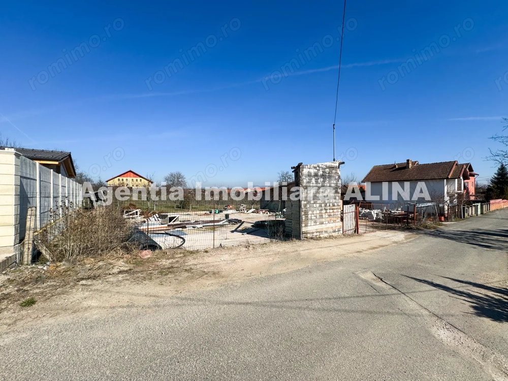 Teren intravilan 600 mp in Satul Cristur (sat apartinator Mun. Deva) din Jud. Hunedoara.