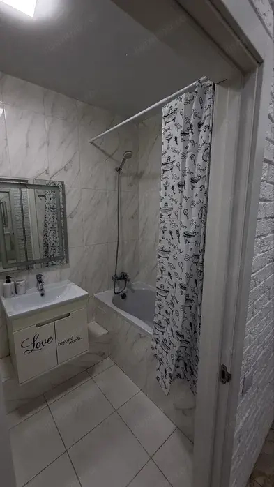 Garsoniera de închiriat - Zona Barbu Văcărescu