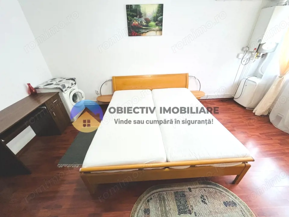 Garsonieră Centru – etaj intermediar – mobilată și utilată