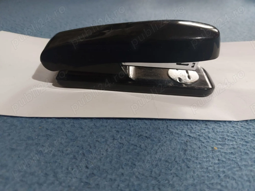 Capsator negru de vânzare