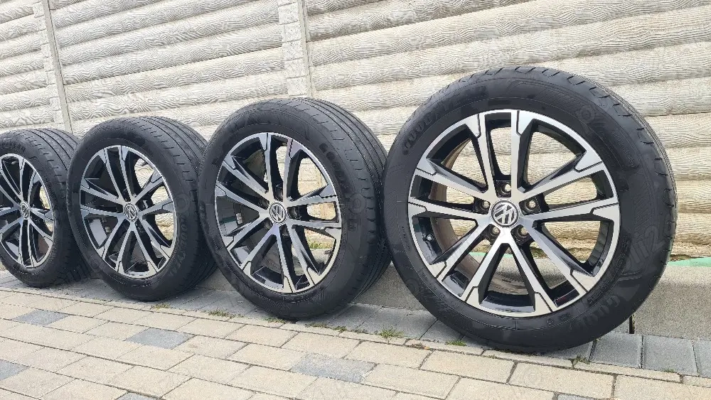 Set complet Roți originale SINGAPORE VW 17” + Anvelope 215/55/17 vară Goodyear + Senzori TPMS