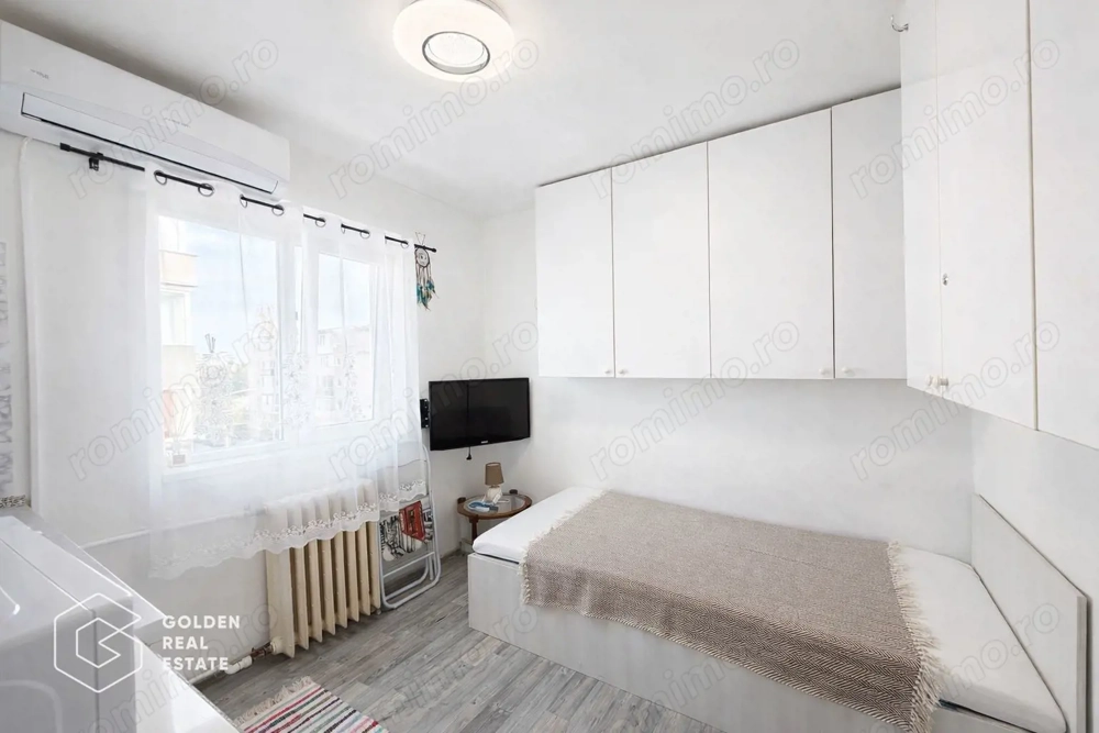 Garsoniera, etaj 3, langa facultate, zona Confectii