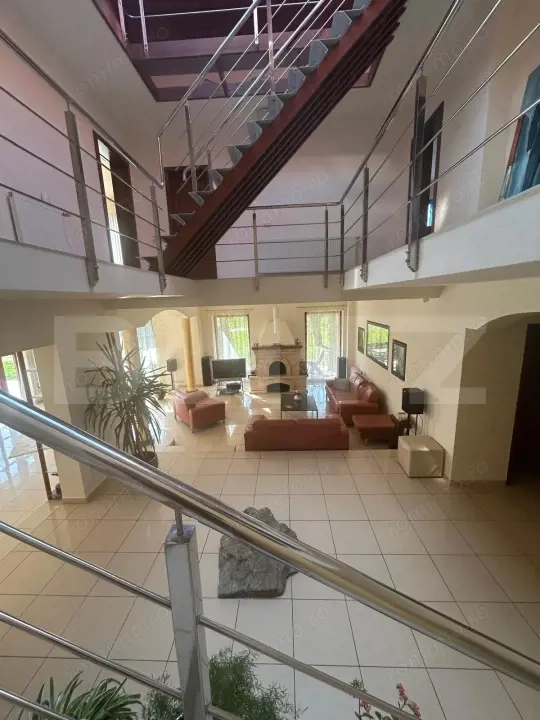 Vila Remetea Mare 380mp utili, 3982 mp teren