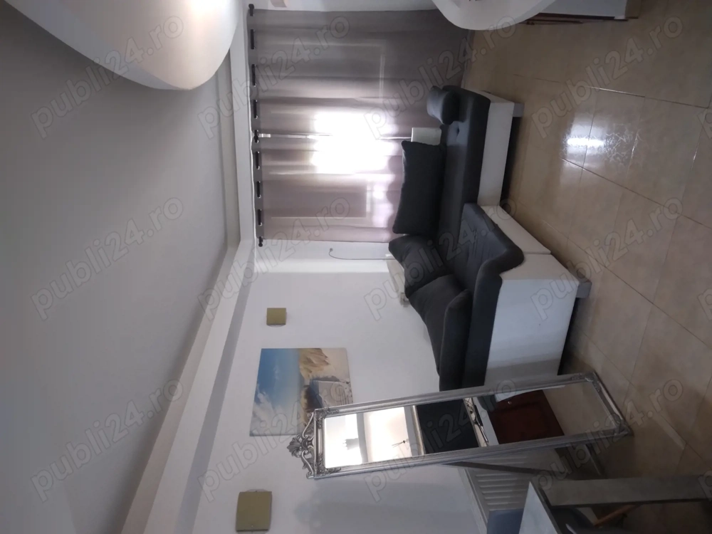 Închiriez apartament zona 9 mai