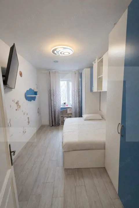 Apartament 3 camere, decomandat, ultracentral 